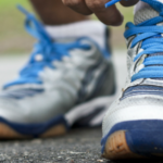S’entraîner moins pour courir plus vite?
