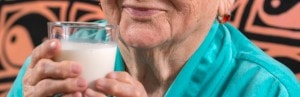 Le lait protégerait le cerveau des aînés