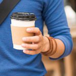 Cancer colorectal: 2 tasses de café par jour pour réduire le risque de moitié