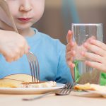 Le petit-déjeuner évite le surpoids chez l’enfant