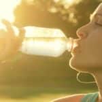 Boire plus d’eau pourrait aider à maigrir