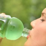 Boire du light ne fait pas manger plus sucré que boire de l’eau