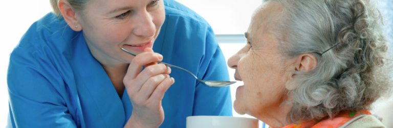 Obésité chez les seniors: double risque de perte d&rsquo;autonomie