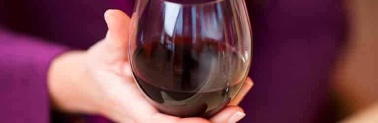 Een glas wijn bij de maaltijd is goed voor diabetici