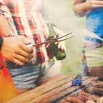 Barbecue: griller les bactéries sans s’intoxiquer