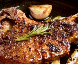 Hoe kunnen ouderen hun vlees het beste eten?