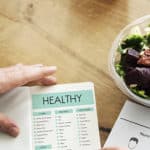 Suivre les bonnes résolutions réduirait le risque de cancer