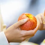 Ex-fumeurs: mangez des pommes et des tomates!