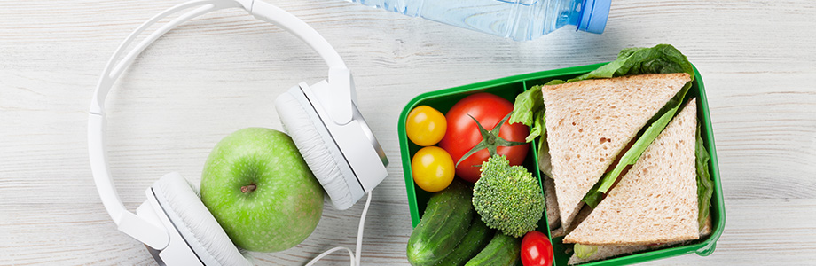 Le volume de la musique influence les choix alimentaires