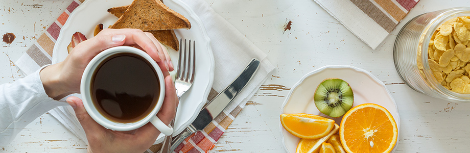 Pour votre cœur, éteignez la TV et prenez un petit-déjeuner