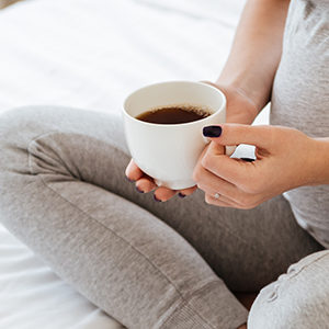 Consommation de caféine pendant la grossesse & atteinte hépatique chez le bébé