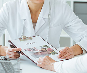 diabète personnes âgées médecin communication traitement, diabetes ouderen arts communicatie bijwerkingen behandeling