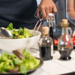 repas en famille cuisiner fruits et légumes manger, tafel voeding fruit en groenten gezin evenwichtig