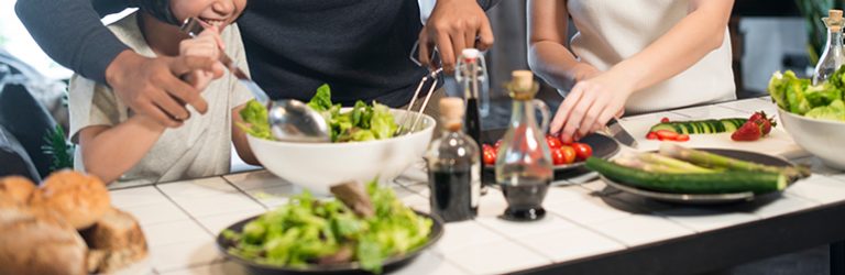 Les repas en famille, un marqueur de l’équilibre alimentaire