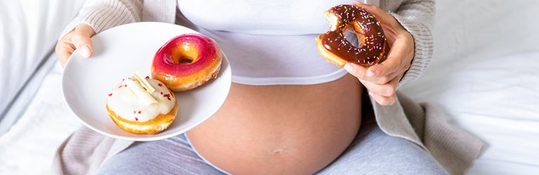 Aliments ultra-transformés chez la maman, obésité chez l’enfant?