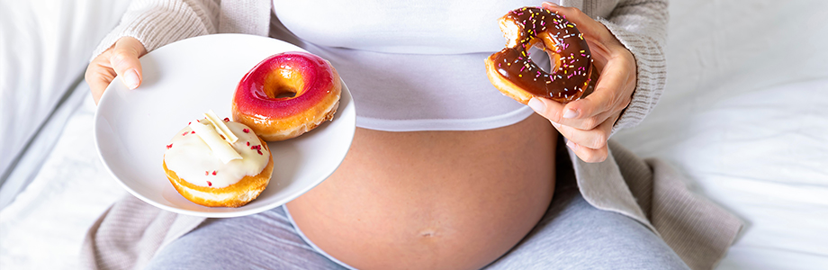 Aliments ultra-transformés chez la maman, obésité chez l’enfant?