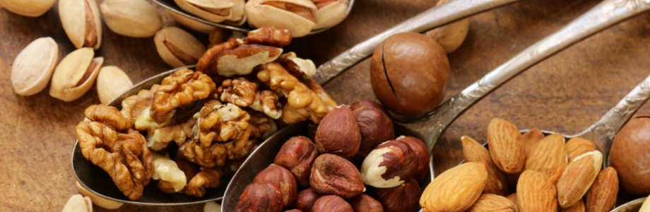 Tryptofaan in noten: goed voor het hart en het humeur