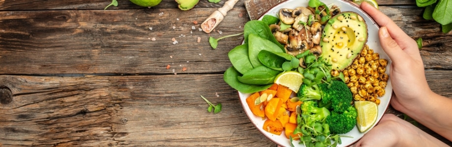 Végétalisation de l’alimentation : quels risques et bénéfices ?