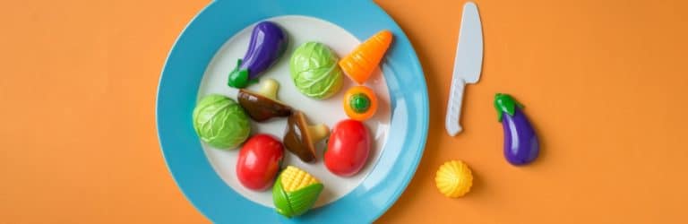 Du plastique à tous les étages de la Pyramide Alimentaire !